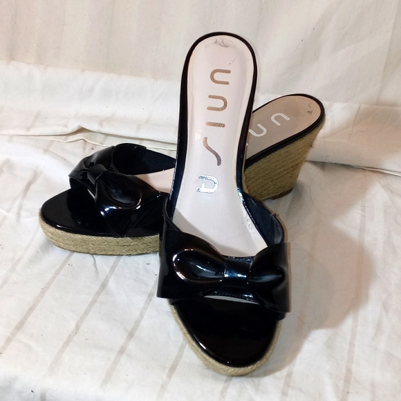 Unisa Shoes - Never worn! Unisa black wedge sandals size 8